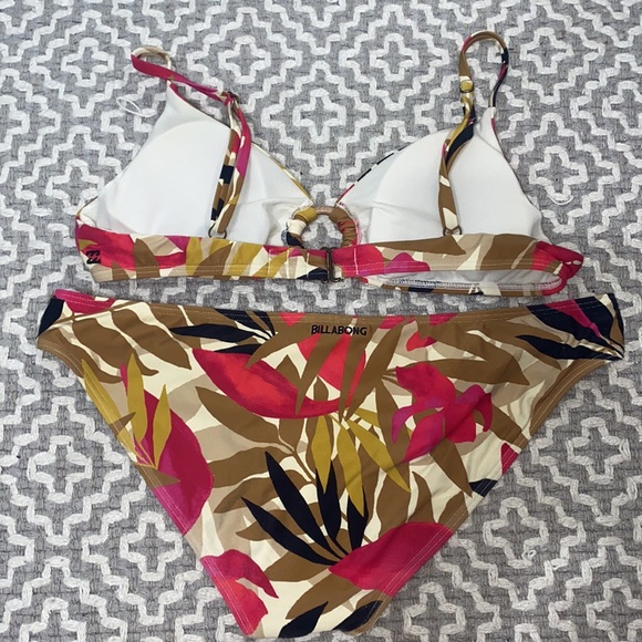 Billabong bikini set - Picture 2 of 3